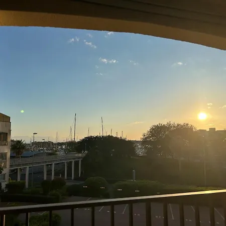 4 Personnes Secteur Falaise Avec Parking