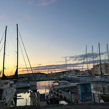 Apartment 4 Personnes Secteur Falaise Avec Parking
